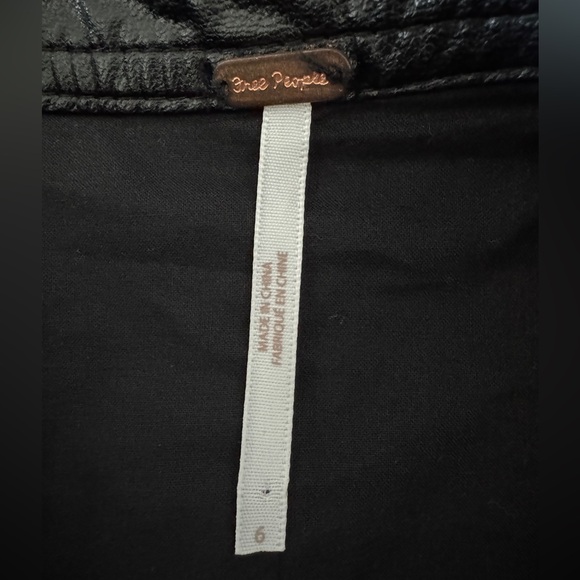 Free People Womens Faux Leather Wrap Mini Skirt size 6 - Picture 6 of 9